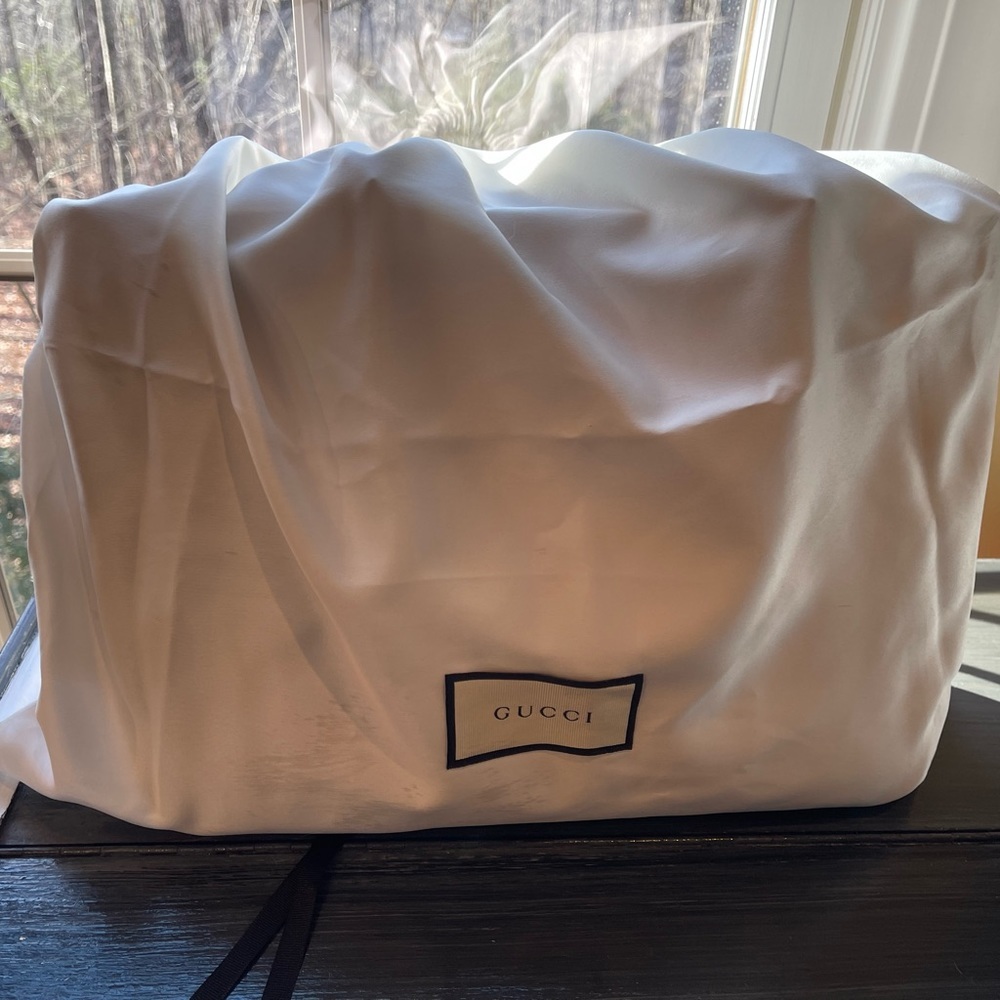 Spectacular Authentic Gucci Handbag! - Picture 3 of 12